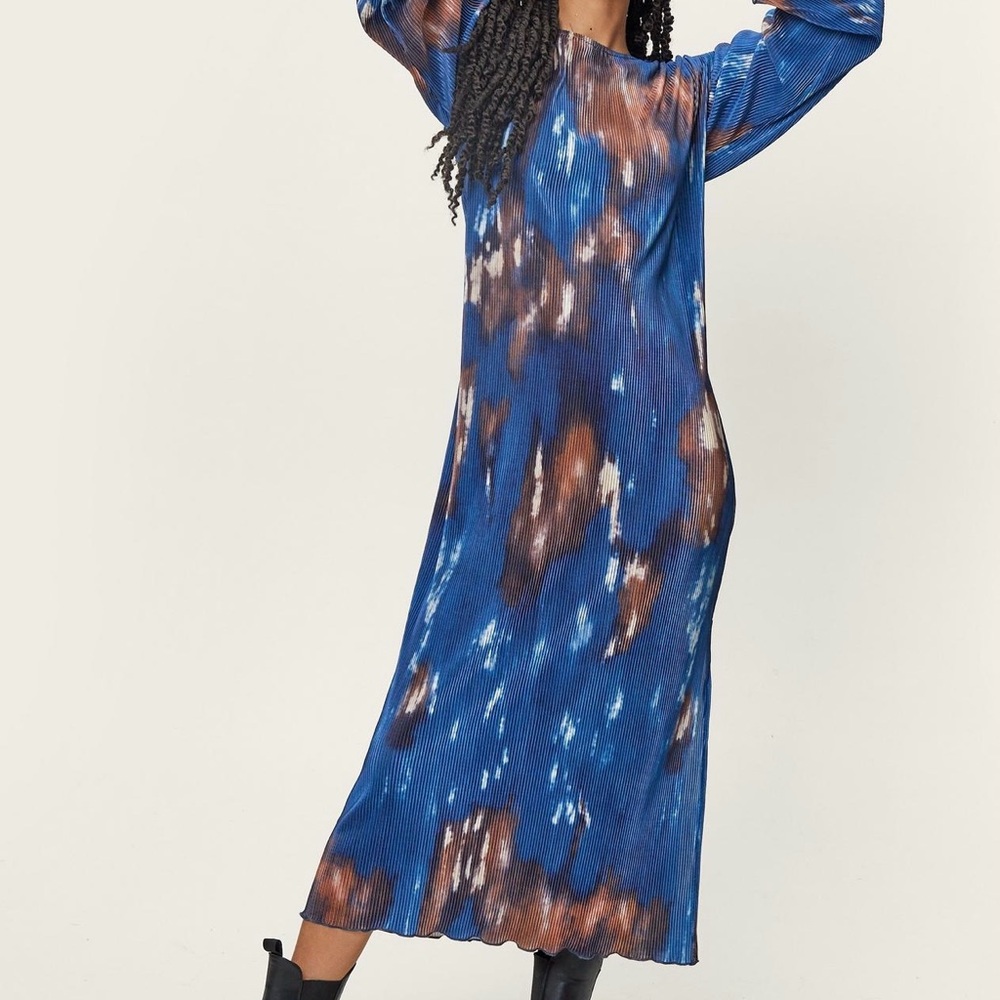 Petite Plisse Tie Dye Long Sleeve Maxi Dress